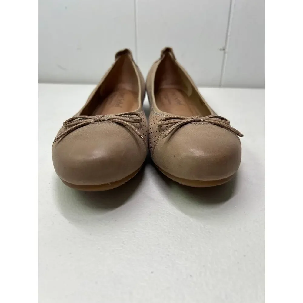 Josef Siebel Pippa Perforated Ballet Flats in Tan. Women's Size 37 or 6.5 US